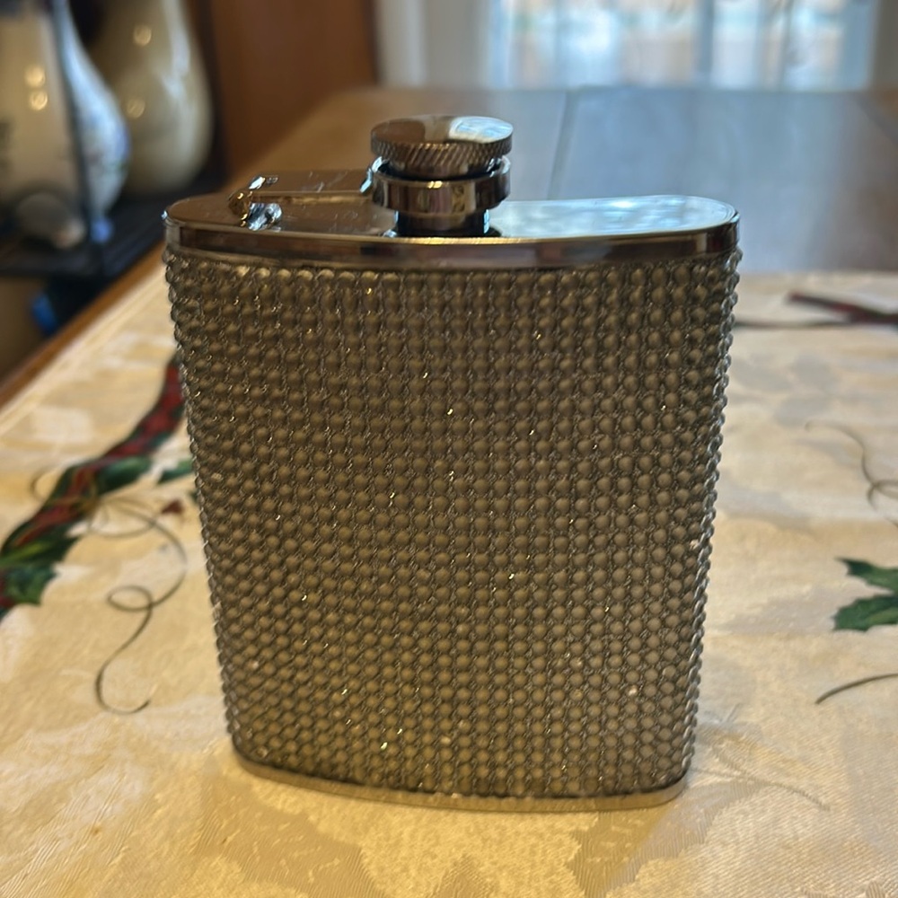 Women’s Vintage Stainless Steele 6 oz flask with attached lid Bling by OGGI